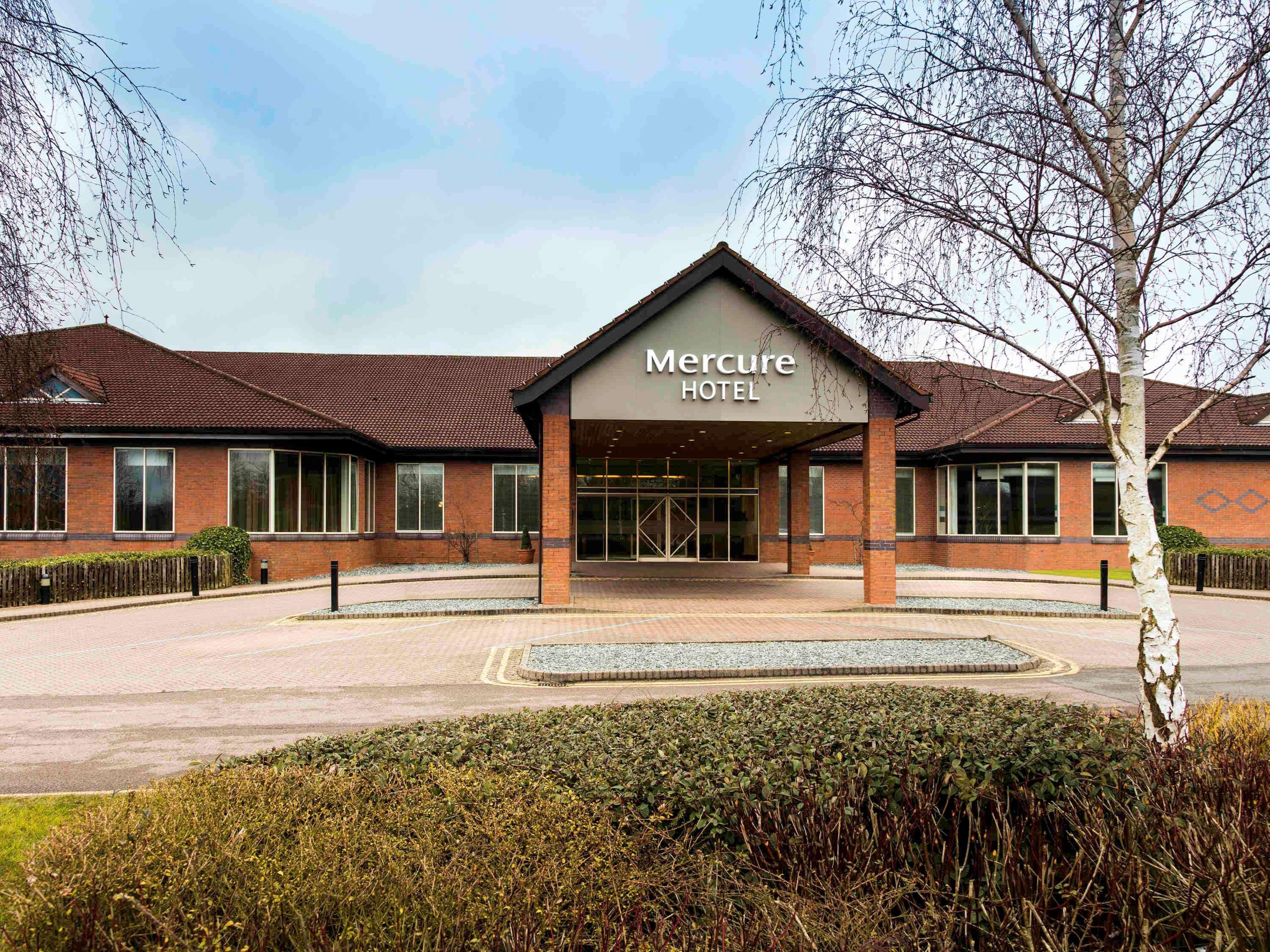 Mercure Daventry Court Hotel Exterior photo