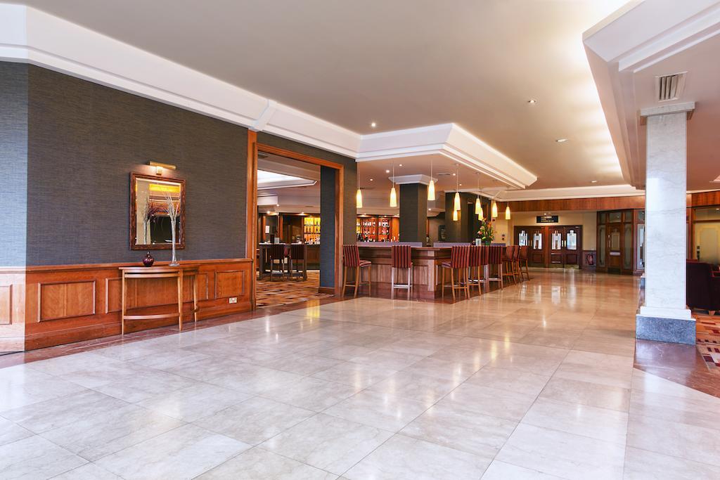 Mercure Daventry Court Hotel Exterior photo