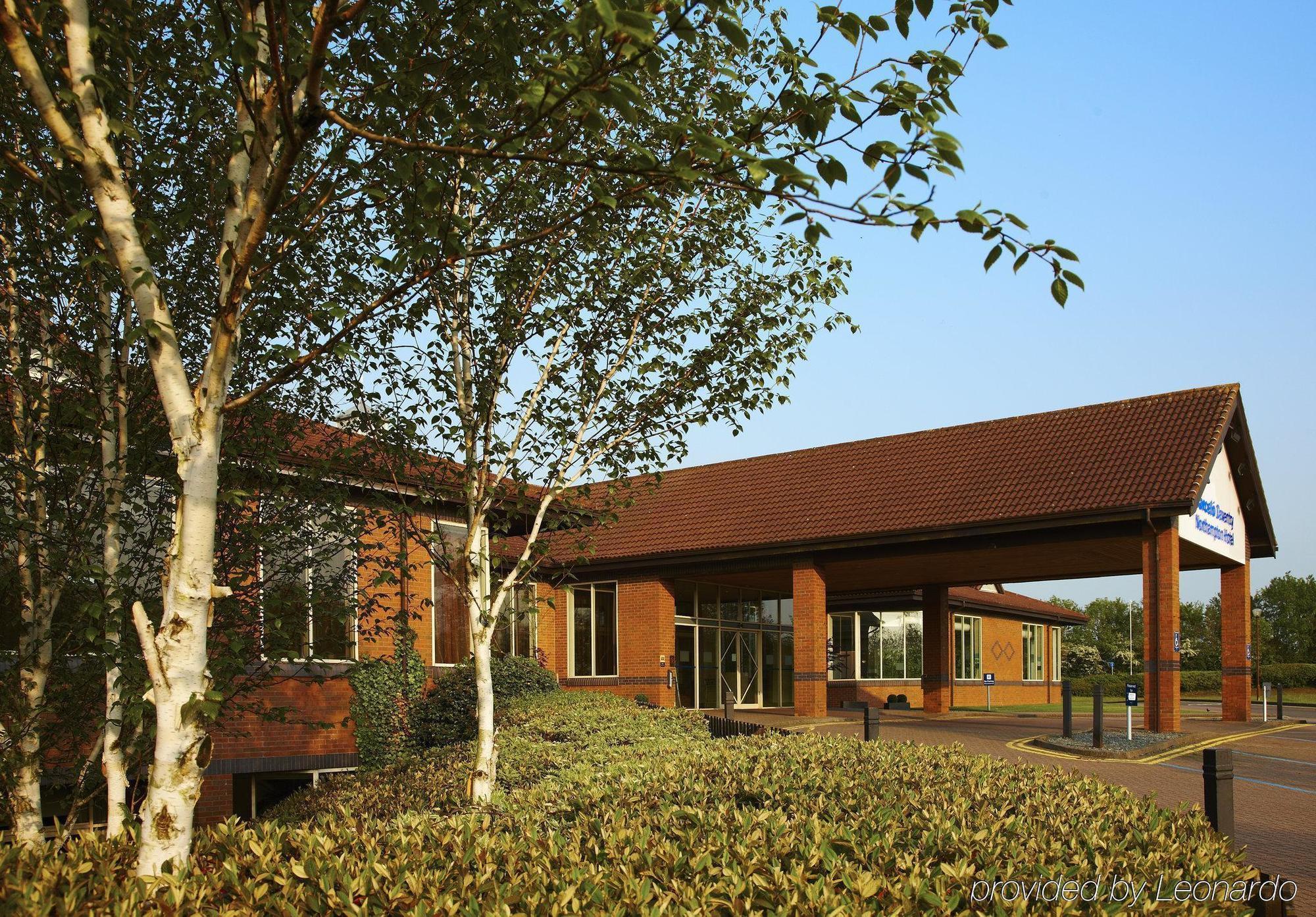 Mercure Daventry Court Hotel Exterior photo